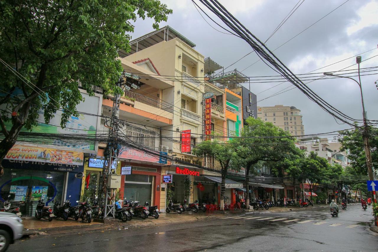 Reddoorz Near Han Market Дананг Экстерьер фото