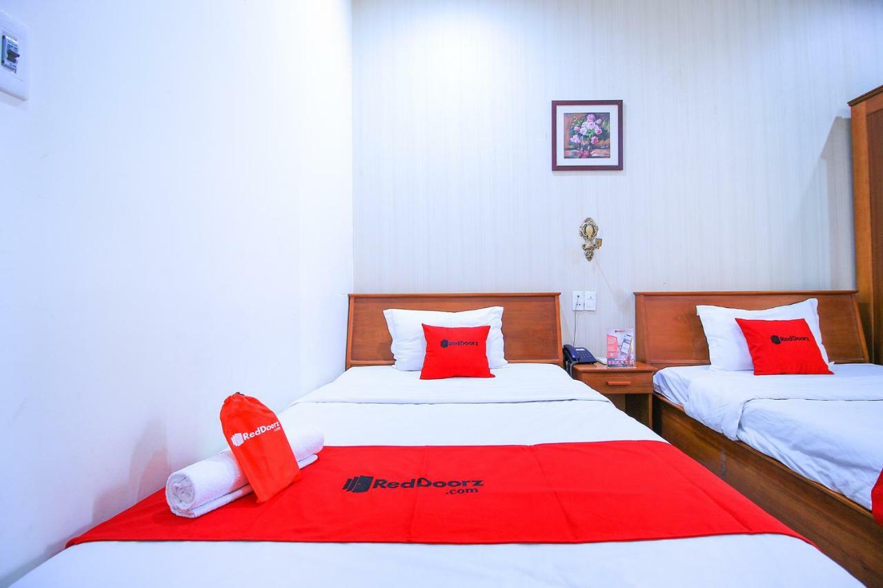 Reddoorz Near Han Market Дананг Экстерьер фото
